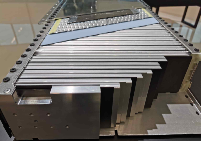 浅谈奔驰EQA的电池设计与特斯拉CTC的最新进度