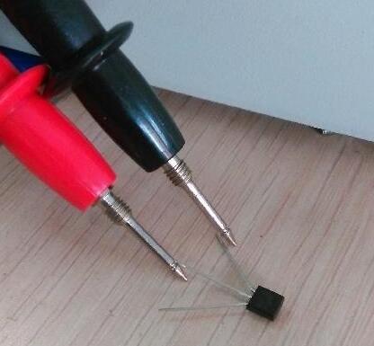 三级管如何测量好坏视频