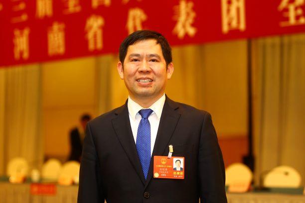 两会闭幕!这里是关于自动驾驶的 15 份提案