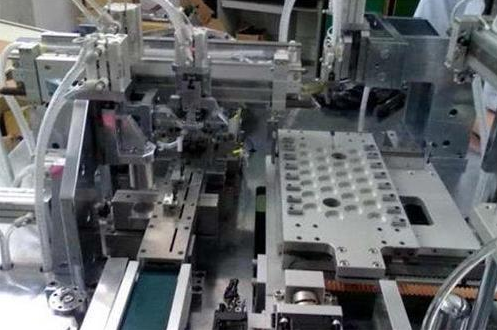 浅析工业机器人的控制系统