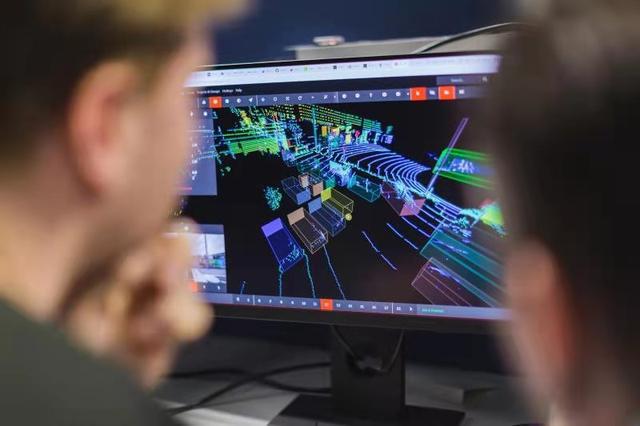 安波福在智能汽车架构上推出了新一代ADAS平台和区域控制器 安波福在智能汽车架构上推出了新一代ADAS平台和区域控制器