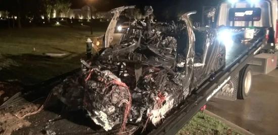 特斯拉车祸将带火汽车一个新功能