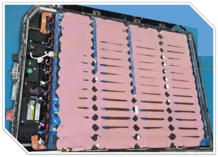 技术角度剖析比亚迪DM-i的刀片电池设计 技术角度剖析比亚迪DM-i的刀片电池设计