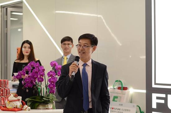 1637035337148551.jpg?imageView2/2/w/550 1.jpg?imageView2/2/w/550