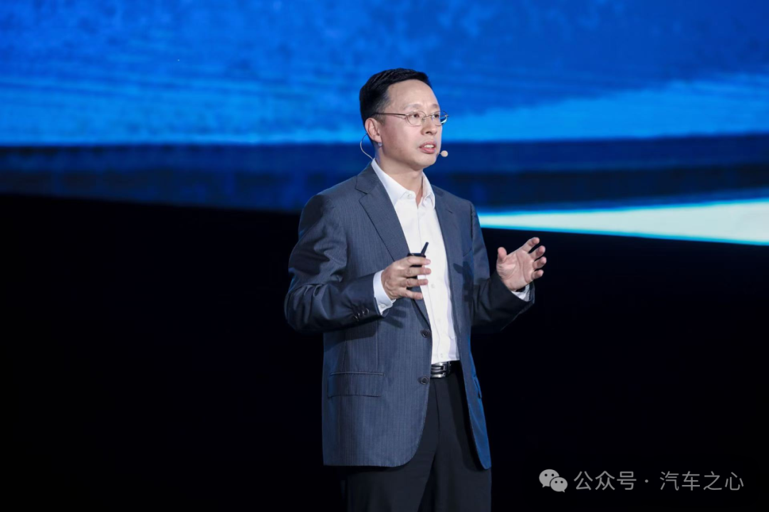 当智驾遇上国庆，头部玩家亮出「真本事」