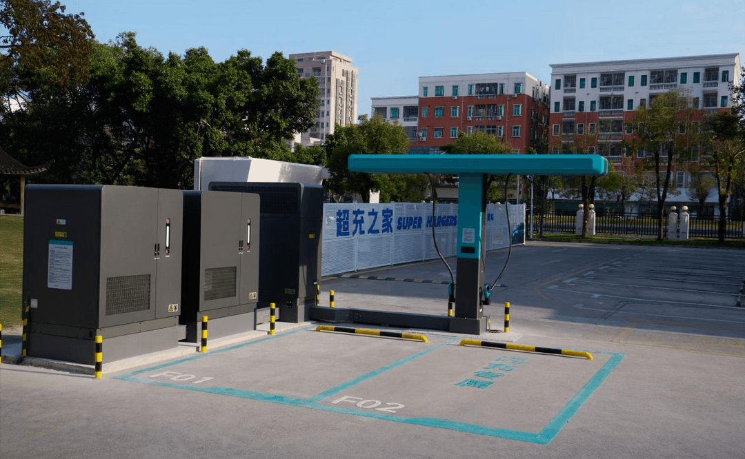 9分钟充电到97%，他，又发起行业新挑战