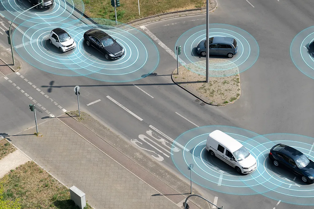 00abee8b06fc80f0f0ea78e655e5fa1e_LP-web-automotive-1024x683px-v2x.jpg?imageView2/2/w/1000