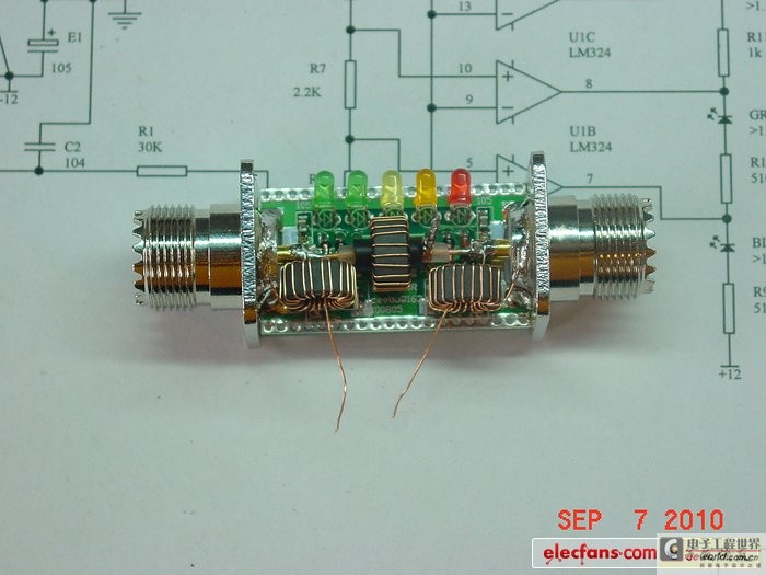 Figure 9 Installed indicator circuit and appearance